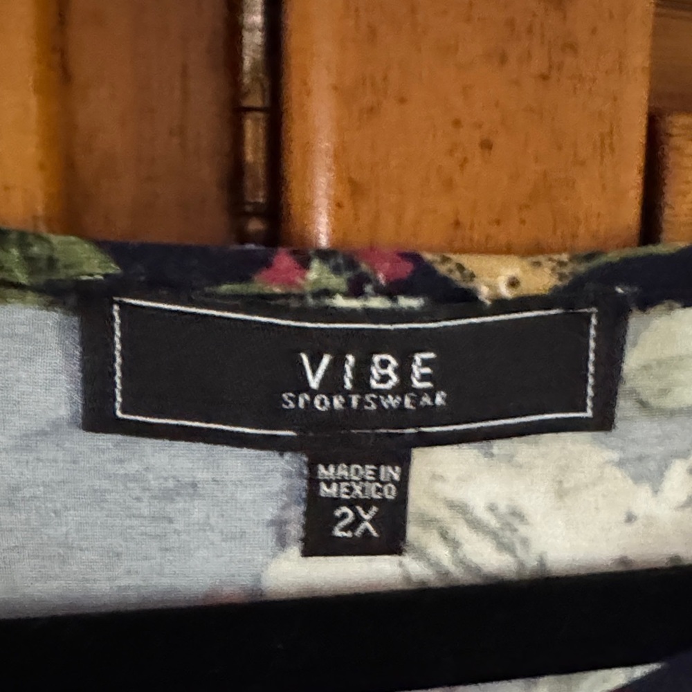 Vibe Sporty Floral Dress 2X - Picture 2 of 4